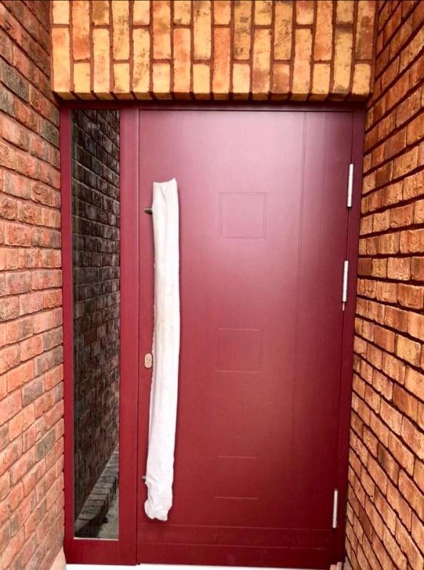 Входная дверь Calida в частном доме в Минске