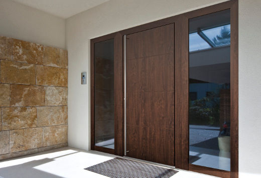 Алюминиевая дверь в частный дом фото