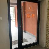 Теплая алюминиевая дверь Calida Glass
