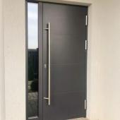 Дверь в дом из газосиликата 