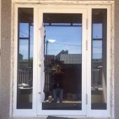 Алюминиевая дверь со стеклопакетом Calida Glass