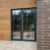 Непромерзающая дверь Calida Glass