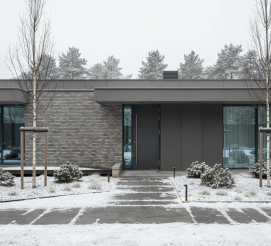 Двери в дом