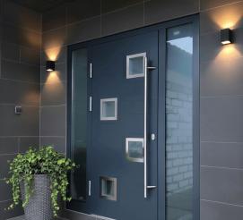 Входная дверь